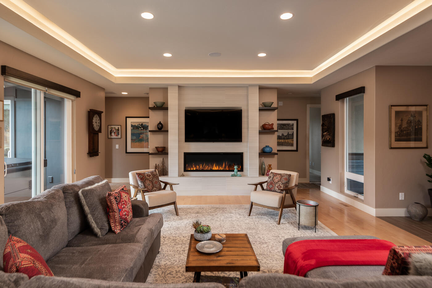 3312 Northwest Shevlin Ridge Bend, OR 97703 - Photo 6 of 63 Living Room