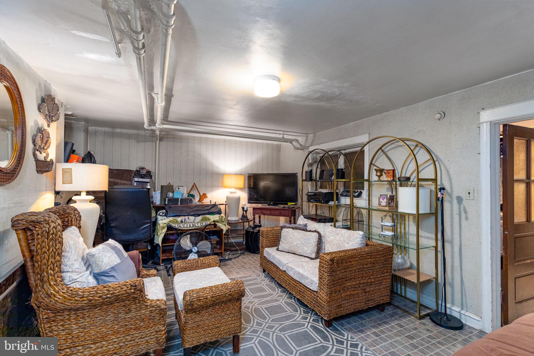 3617 Elmley Avenue Baltimore, MD 21213 - Photo 17 of 19