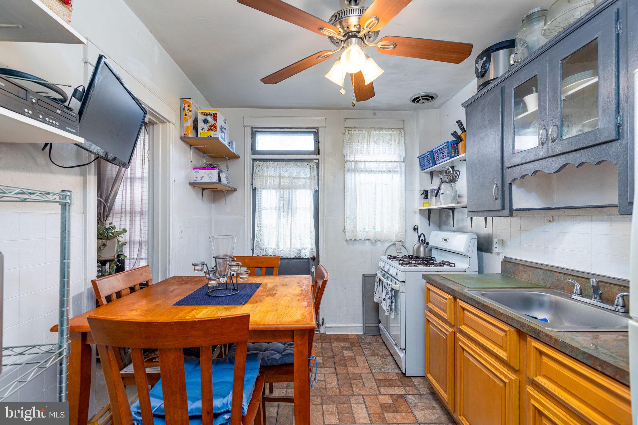 3617 Elmley Avenue Baltimore, MD 21213 - Photo 8 of 19