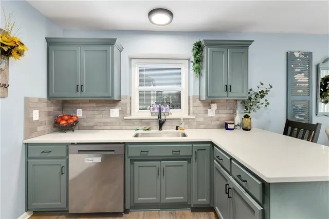 $370,000 | 15609 Pebble Drive, Basehor, KS 66007