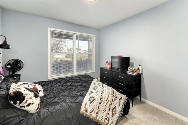 $370,000 | 15609 Pebble Drive, Basehor, KS 66007