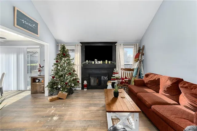 $370,000 | 15609 Pebble Drive, Basehor, KS 66007