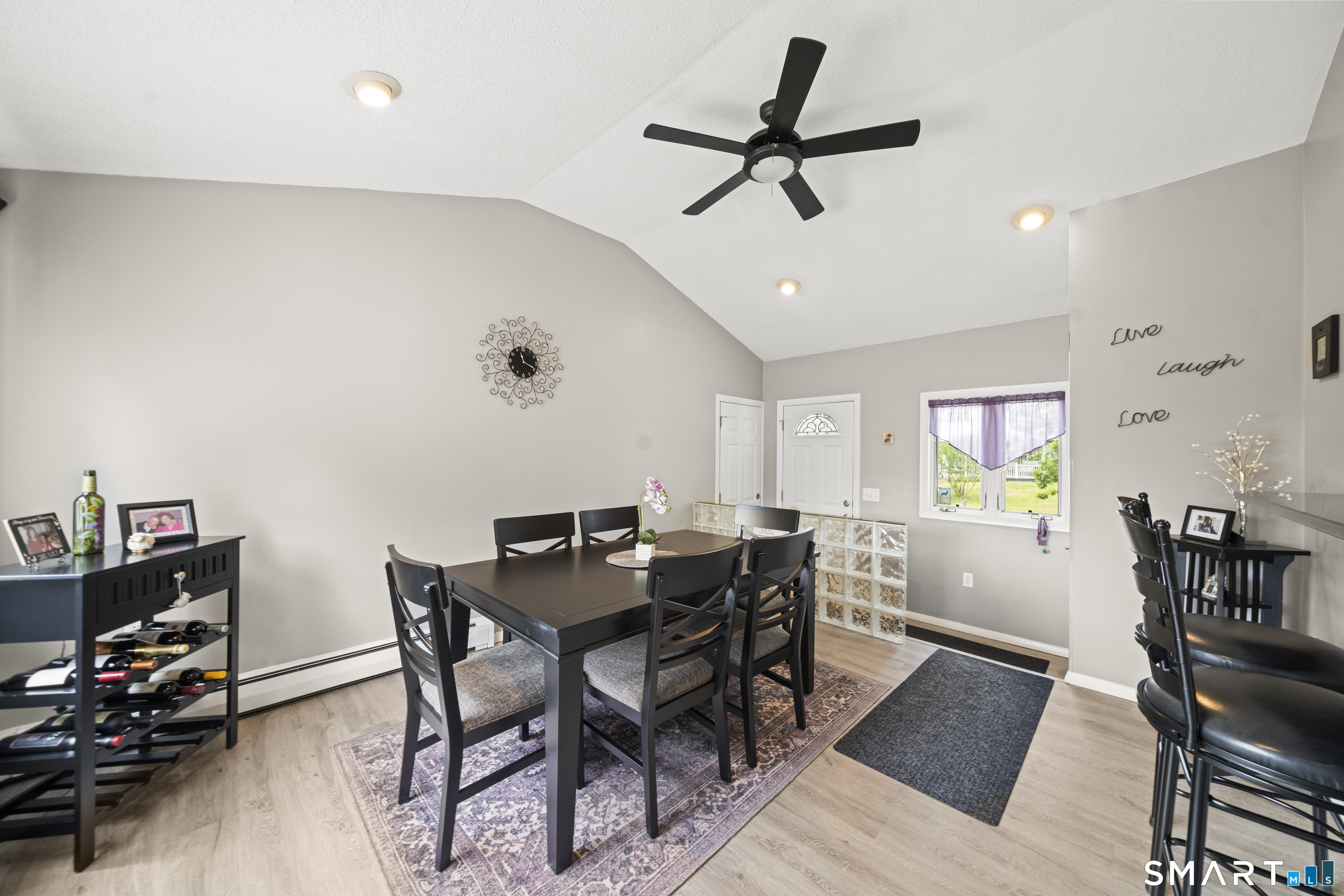18 Bess Road Enfield, CT 06082 - Photo 7 of 27