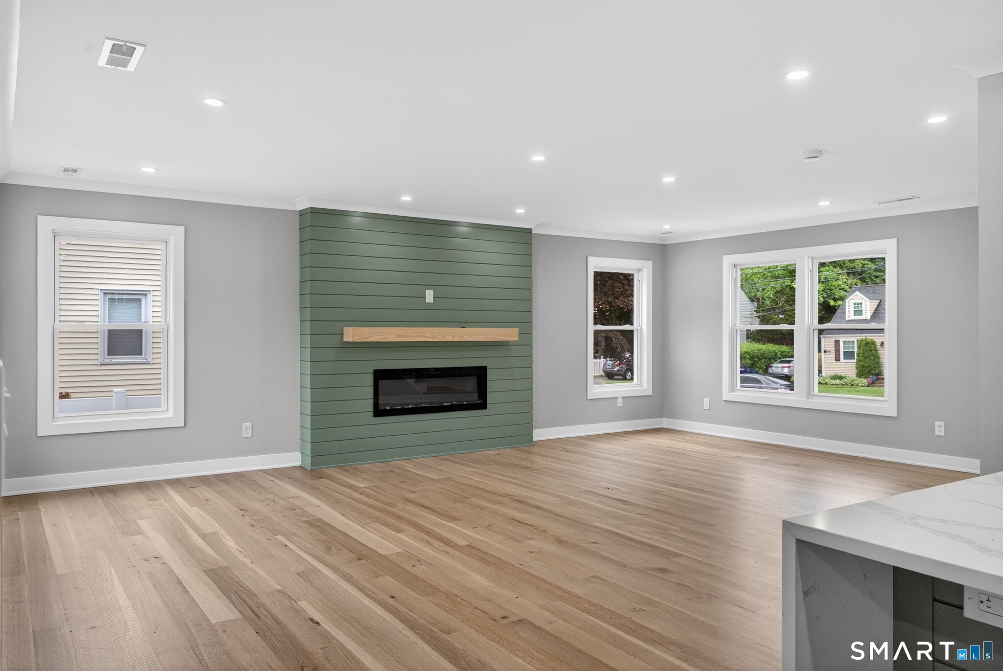 10 Cutrone Road Norwalk, CT 06850 - Photo 8 of 40