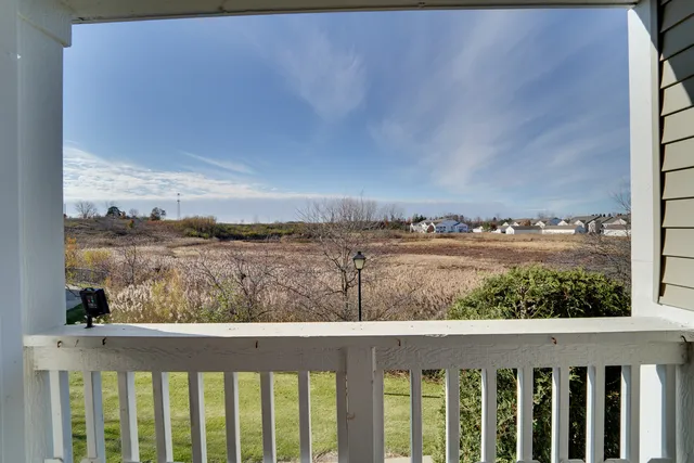 $1,899 | 1231 Silverstone Drive, Unit 1231, Carpentersville, IL 60110