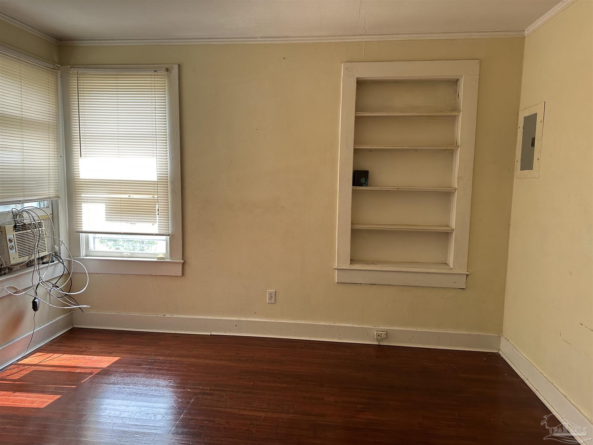 1120 South Old Corry Field Road Pensacola, FL 32507 - Photo 23 of 46 Built in book shelf