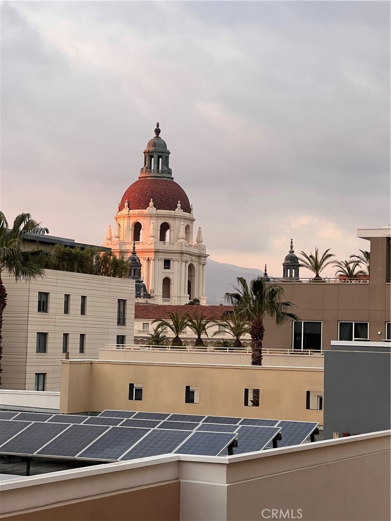 39 South Los Robles Avenue Pasadena, CA 91101 - Photo 1 of 36 a view of a building with cars park