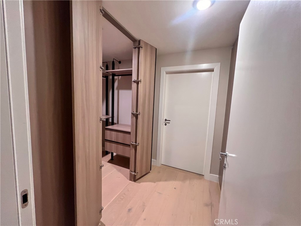 39 South Los Robles Avenue Pasadena, CA 91101 - Photo 34 of 36 a view of a hallway with closet and stairs
