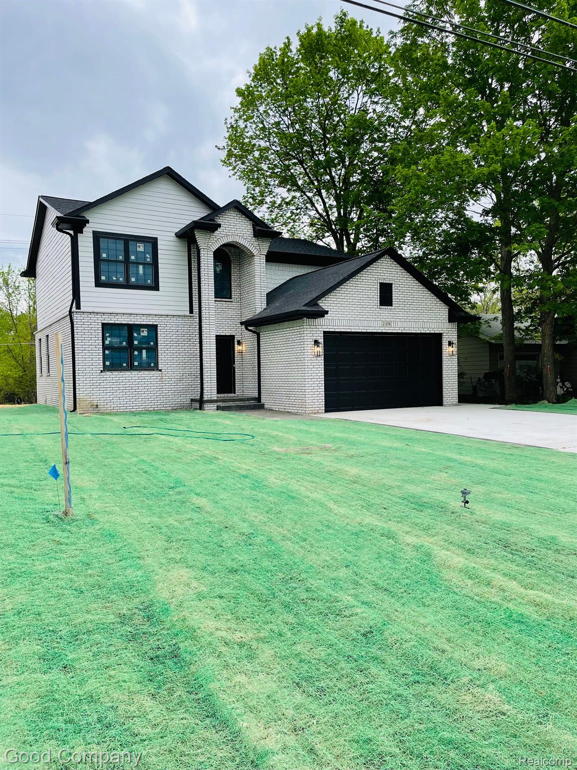 21086 Gill Road Farmington, MI 48335 - Photo 1 of 37 21086 Gill rd