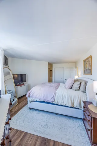 $169,900 | 2601 Kenzie Terrace, Unit 515, St. Anthony, MN 55418