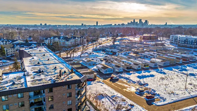 $169,900 | 2601 Kenzie Terrace, Unit 515, St. Anthony, MN 55418