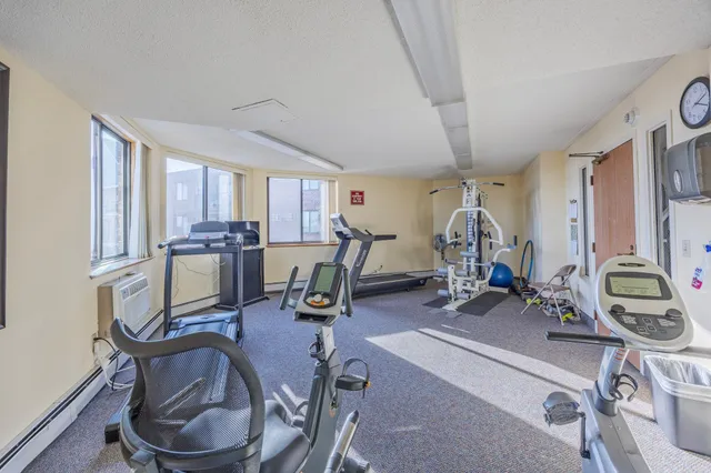 $169,900 | 2601 Kenzie Terrace, Unit 515, St. Anthony, MN 55418