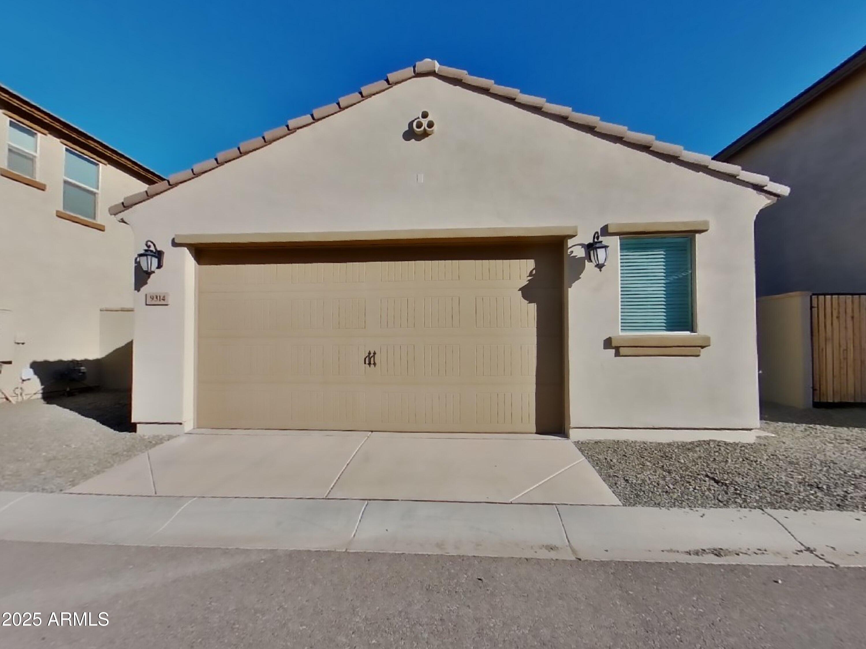 9314 East Strobe Avenue Mesa, AZ 85212 - Photo 18 of 27 a view of a garage