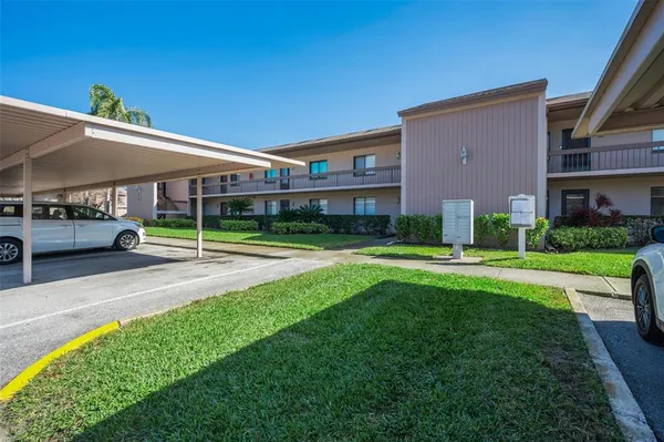 $189,000 | 107 Mary Drive, Unit 107, Oldsmar, FL 34677