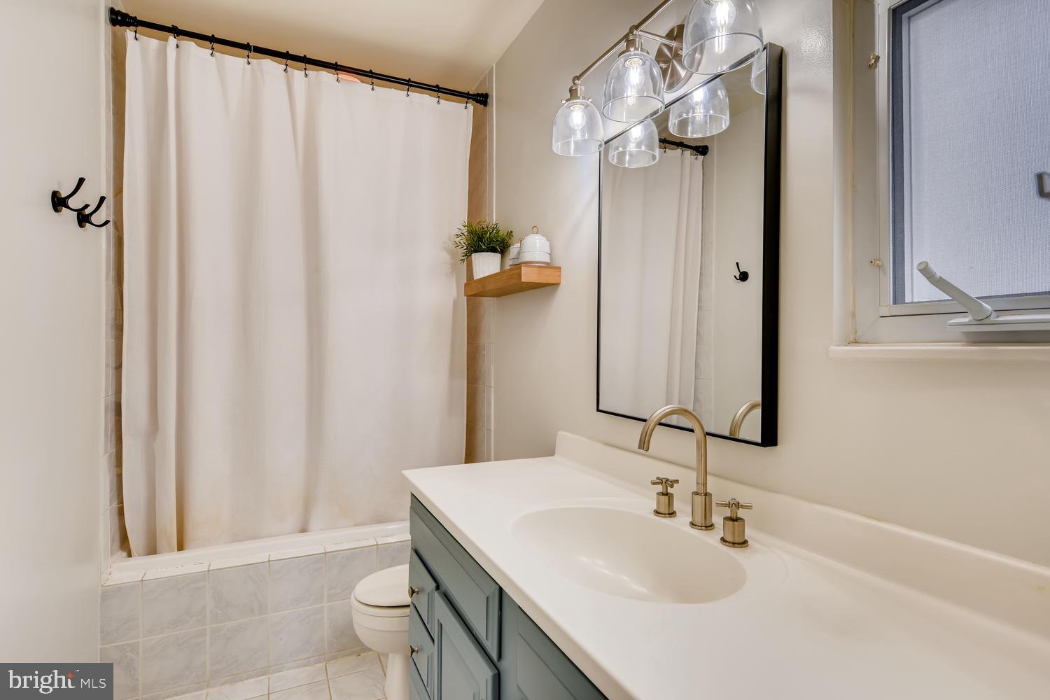 2211 Arden Road Baltimore, MD 21209 - Photo 12 of 25 Gallery Image 12