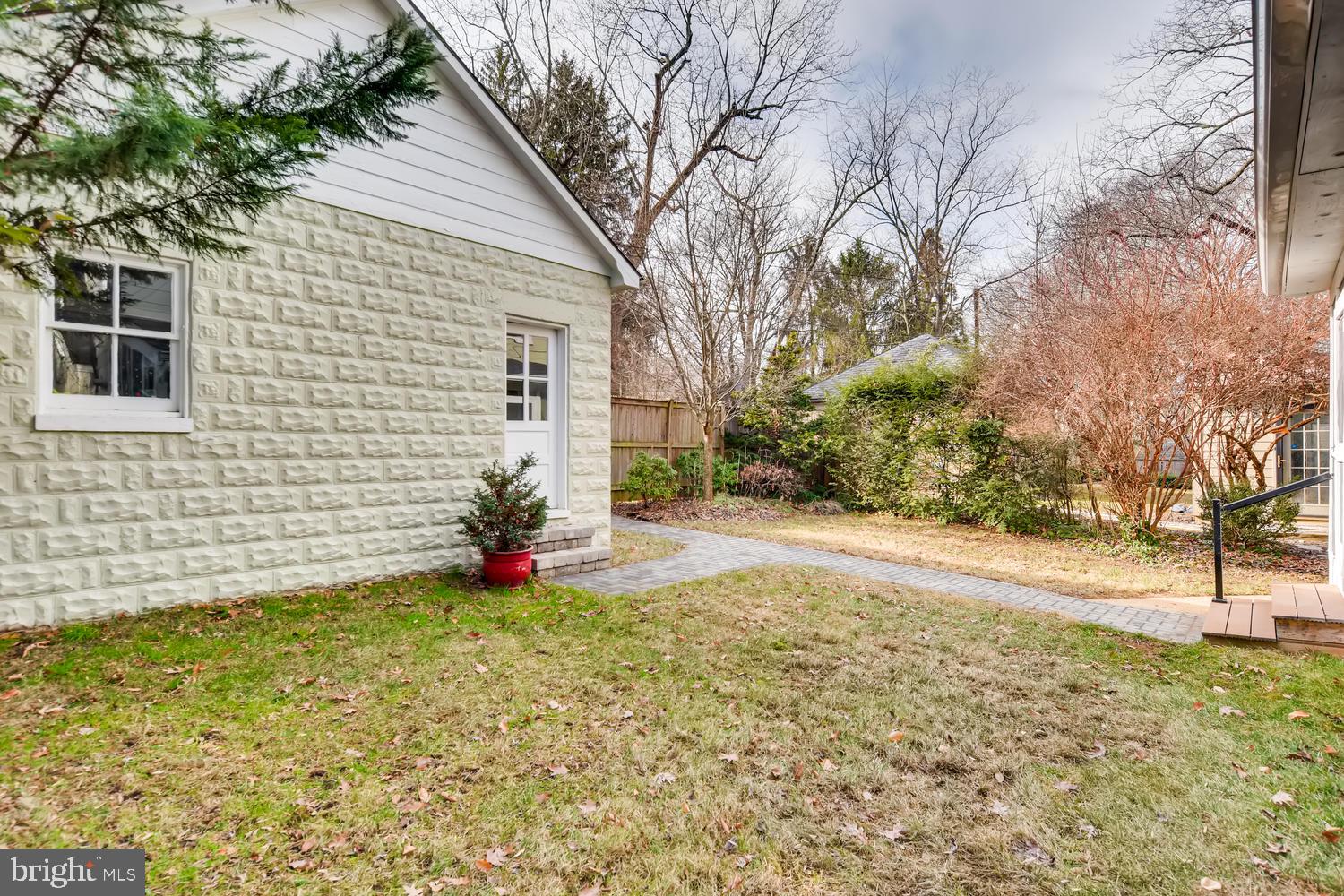 2211 Arden Road Baltimore, MD 21209 - Photo 24 of 25 Gallery Image 24