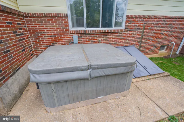 $320,000 | 3082 Pricetown Road, Temple, PA 19560