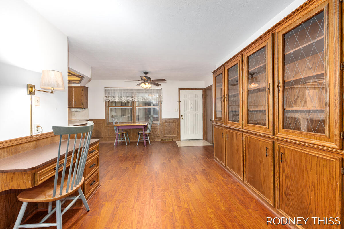 1908 Elizabeth Lane Jenison, MI 49428 - Photo 5 of 20 1908-Elizabeth_005