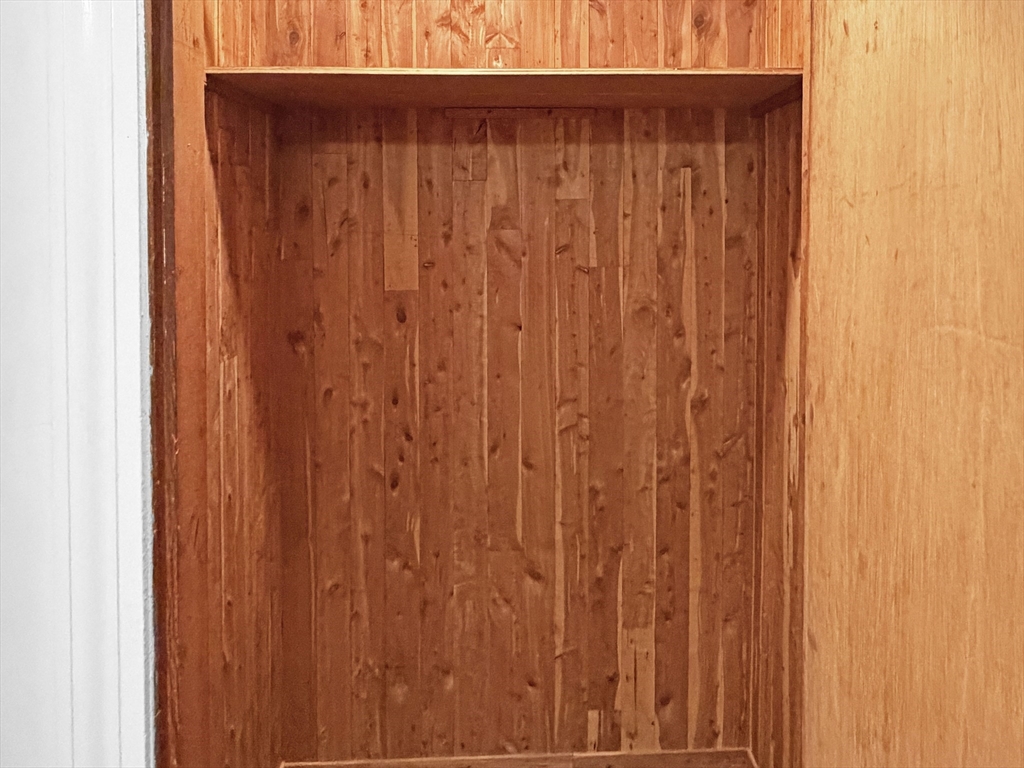 10 Gerald Court, Unit 2 Leicester, MA 01611 - Photo 15 of 22