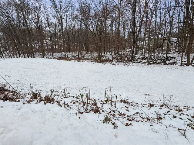 $1,500 | 10 Gerald Court, Unit 2, Leicester, MA 01611