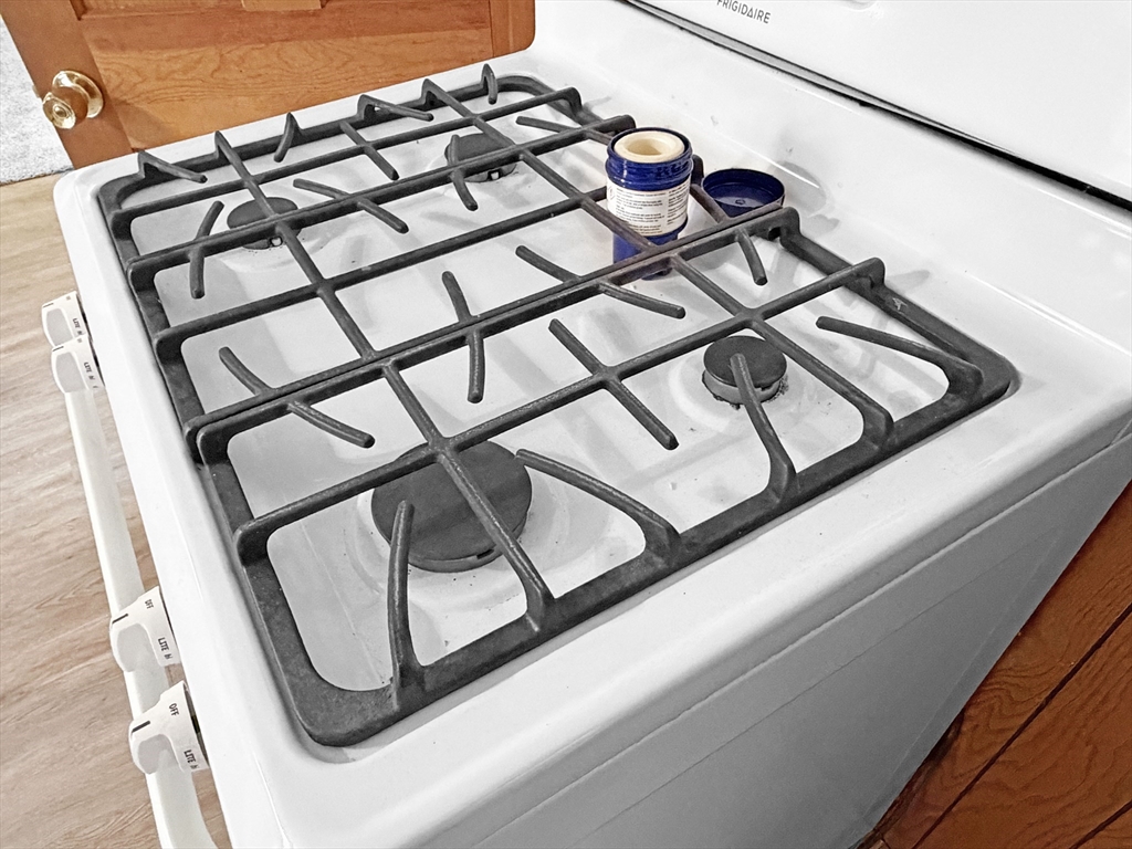 10 Gerald Court, Unit 2 Leicester, MA 01611 - Photo 6 of 22