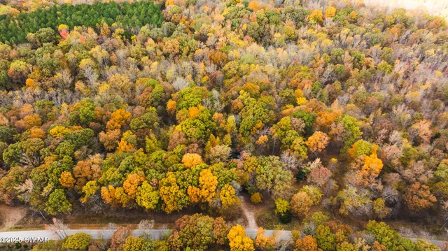 a house view with a outdoor space