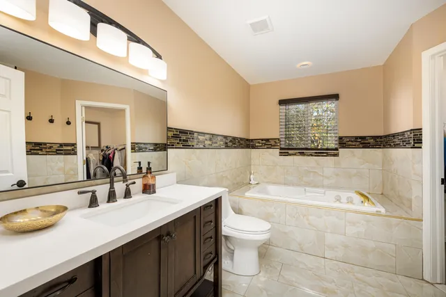 $3,200 | 4025 Rolling Meadow Lane, Ypsilanti, MI 48197