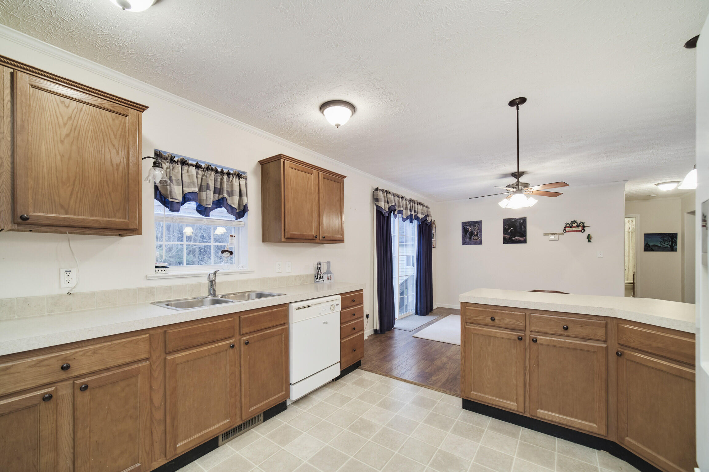 14061 Erdman Road Bear Lake, MI 49614 - Photo 7 of 42 14061_Erdman_Rd-30