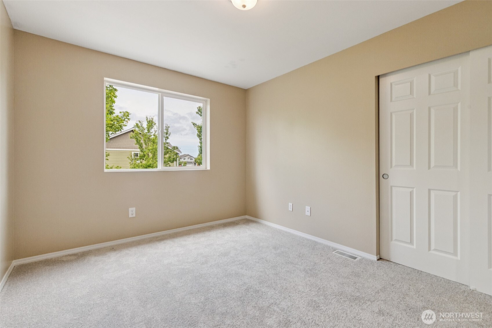 323 Helen Street Sedro-Woolley, WA 98284 - Photo 29 of 34