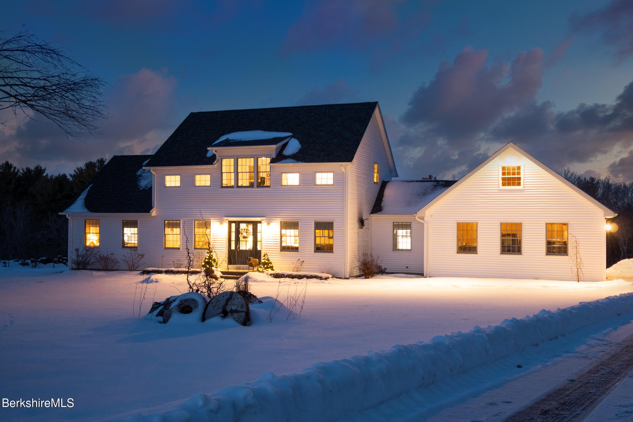 a view of a house with a outdoor space