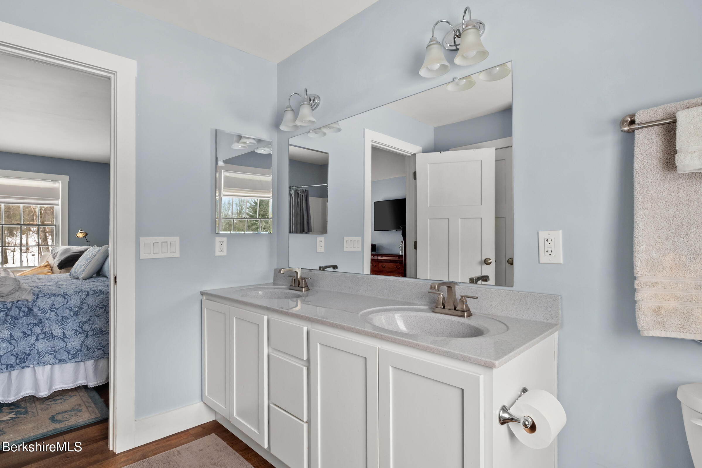 23 Rood Hill Road Sandisfield, MA 01255 - Photo 15 of 54 43