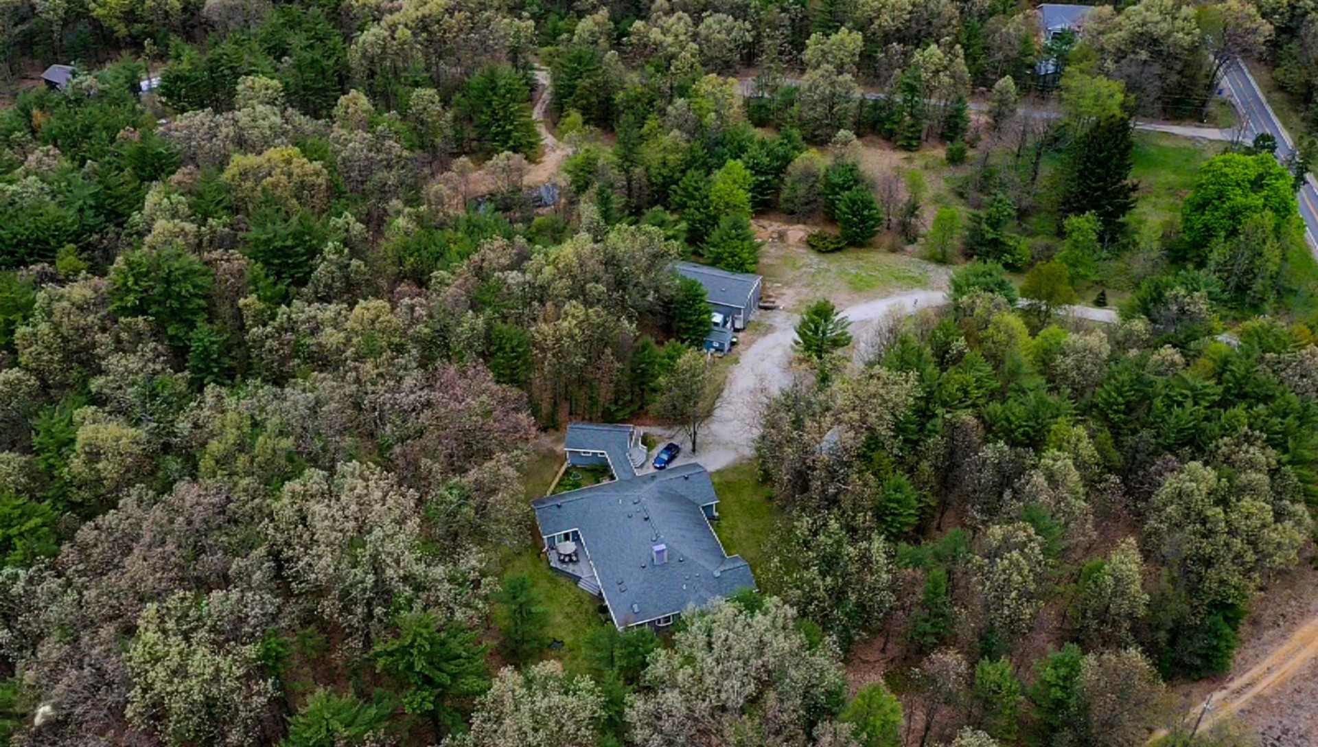 2947 Russell Road Muskegon, MI 49445 - Photo 67 of 74 Aerial 5