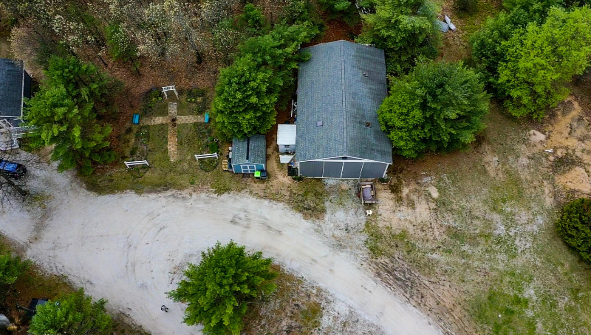 2947 Russell Road Muskegon, MI 49445 - Photo 69 of 74 Aerial 7