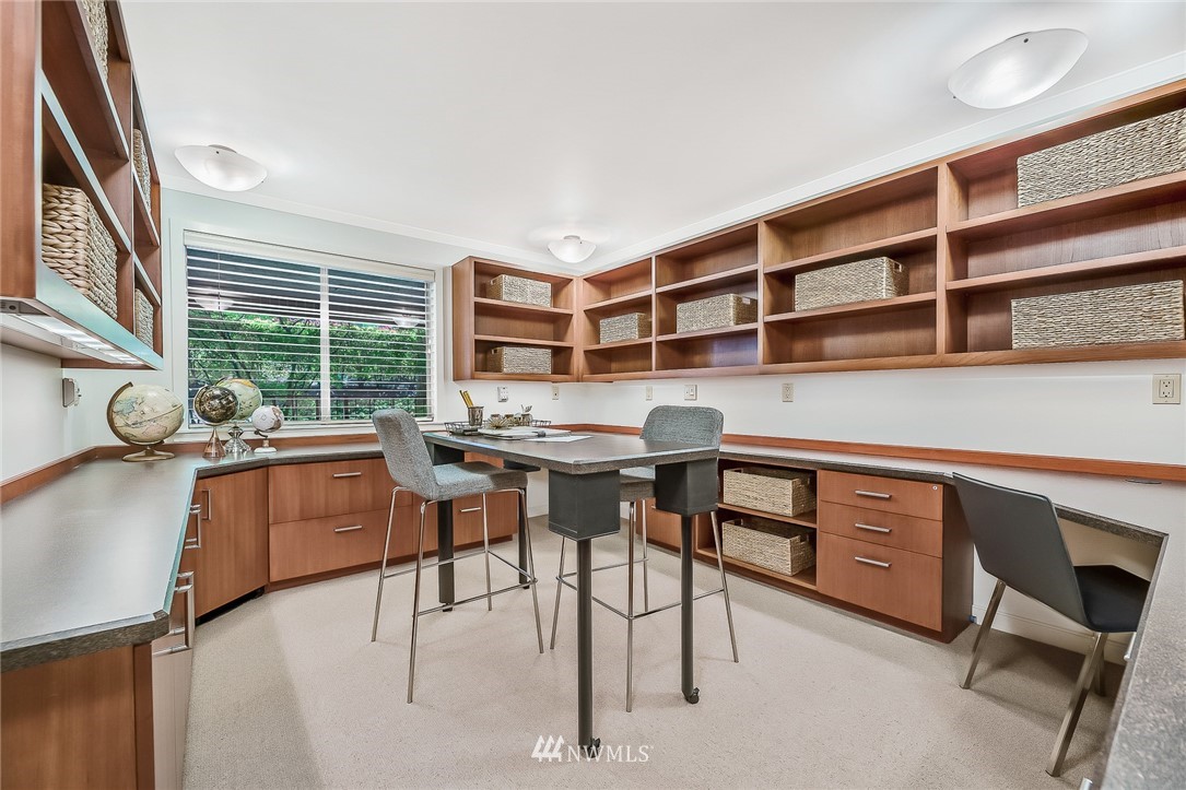 3100 West Commodore Way, Unit 203 Seattle, WA 98199 - Photo 14 of 22