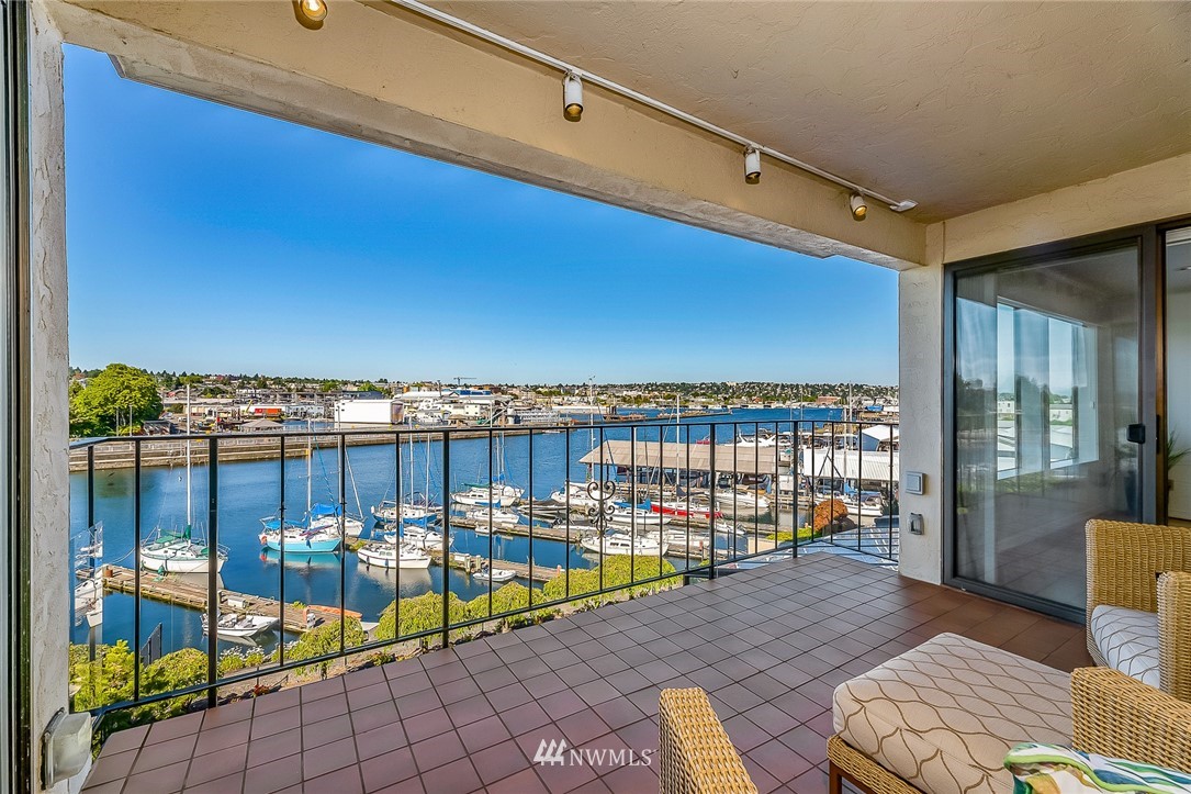 3100 West Commodore Way, Unit 203 Seattle, WA 98199 - Photo 17 of 22