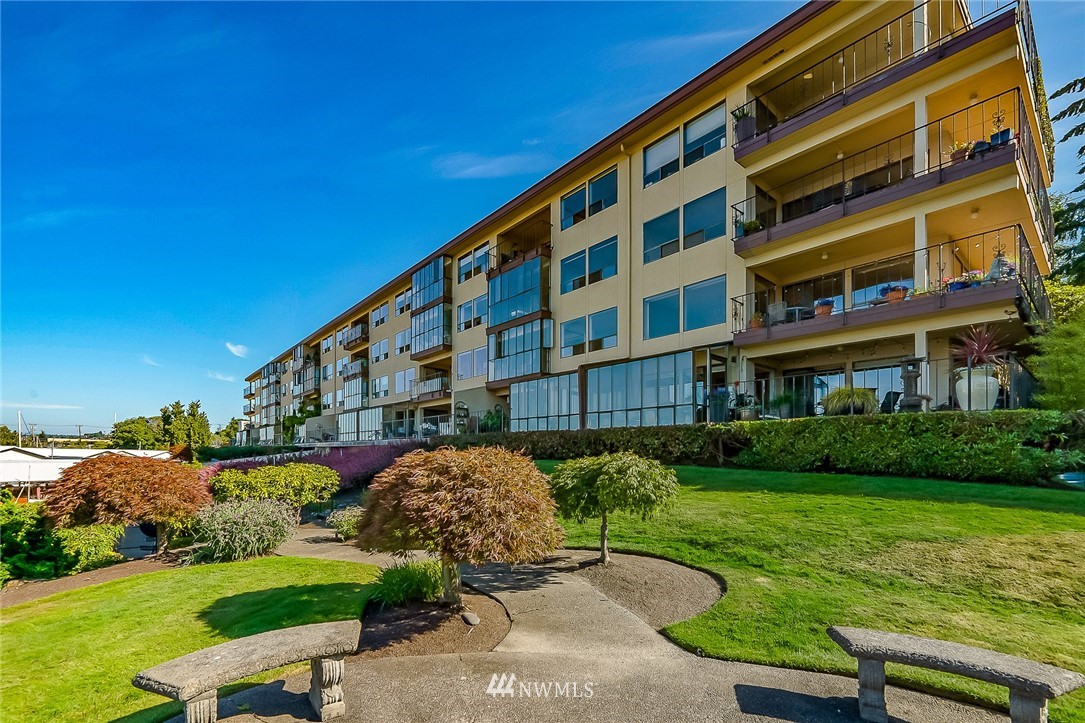 3100 West Commodore Way, Unit 203 Seattle, WA 98199 - Photo 21 of 22