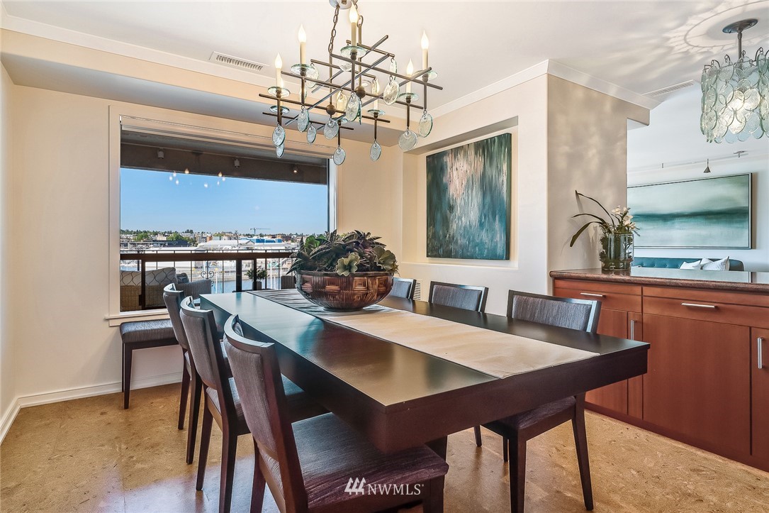 3100 West Commodore Way, Unit 203 Seattle, WA 98199 - Photo 5 of 22