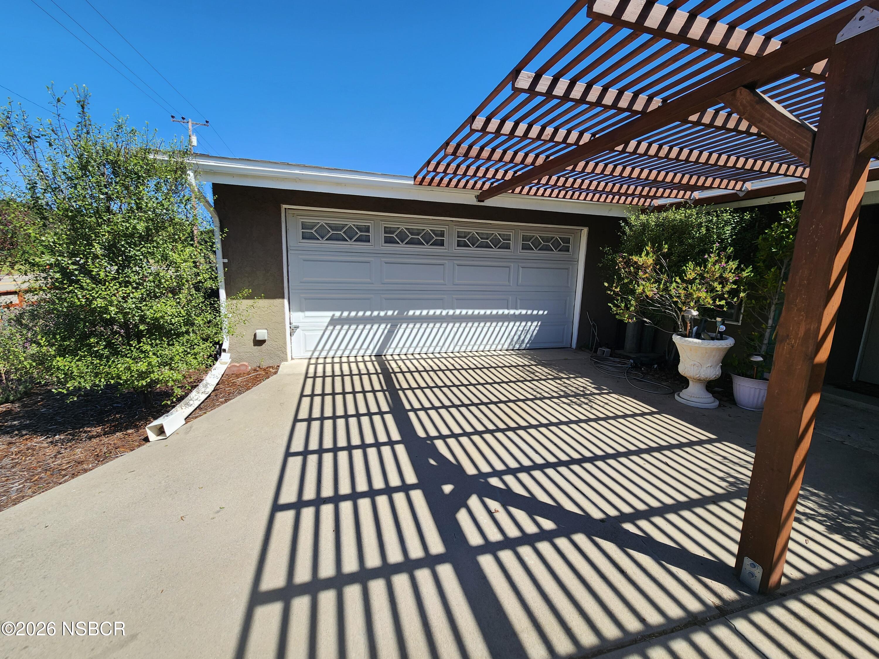 3770 Rucker Road Lompoc, CA 93436 - Photo 3 of 36 a view of a patio with table and chairs