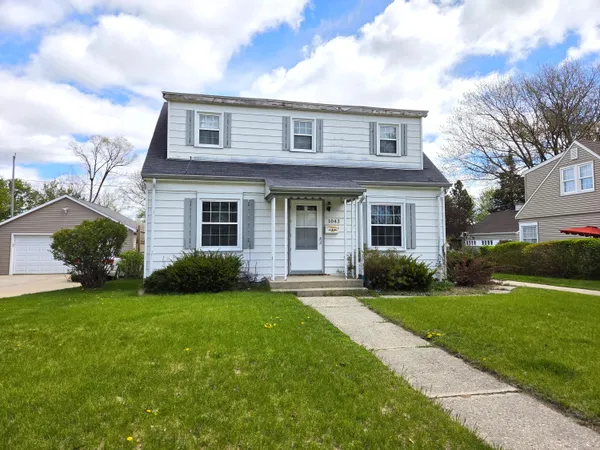 $150,000 | 1043 Birchwood Drive, West Bend, WI 53095