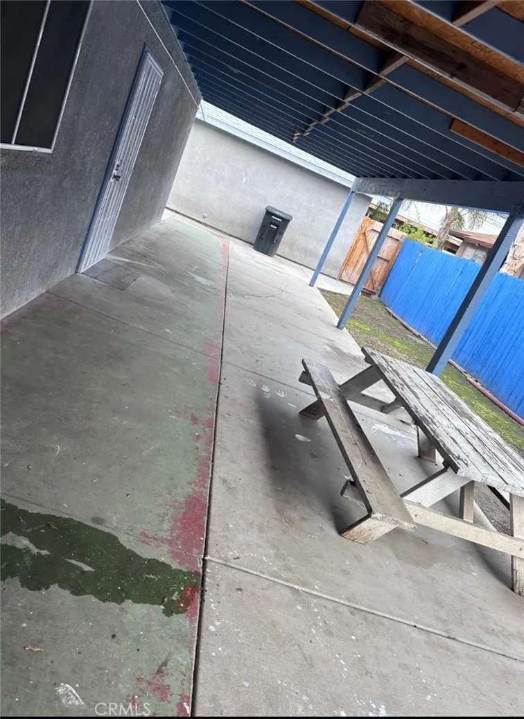634 33rd Street Bakersfield, CA 93301 - Photo 29 of 39 a view of a room with gym equipment