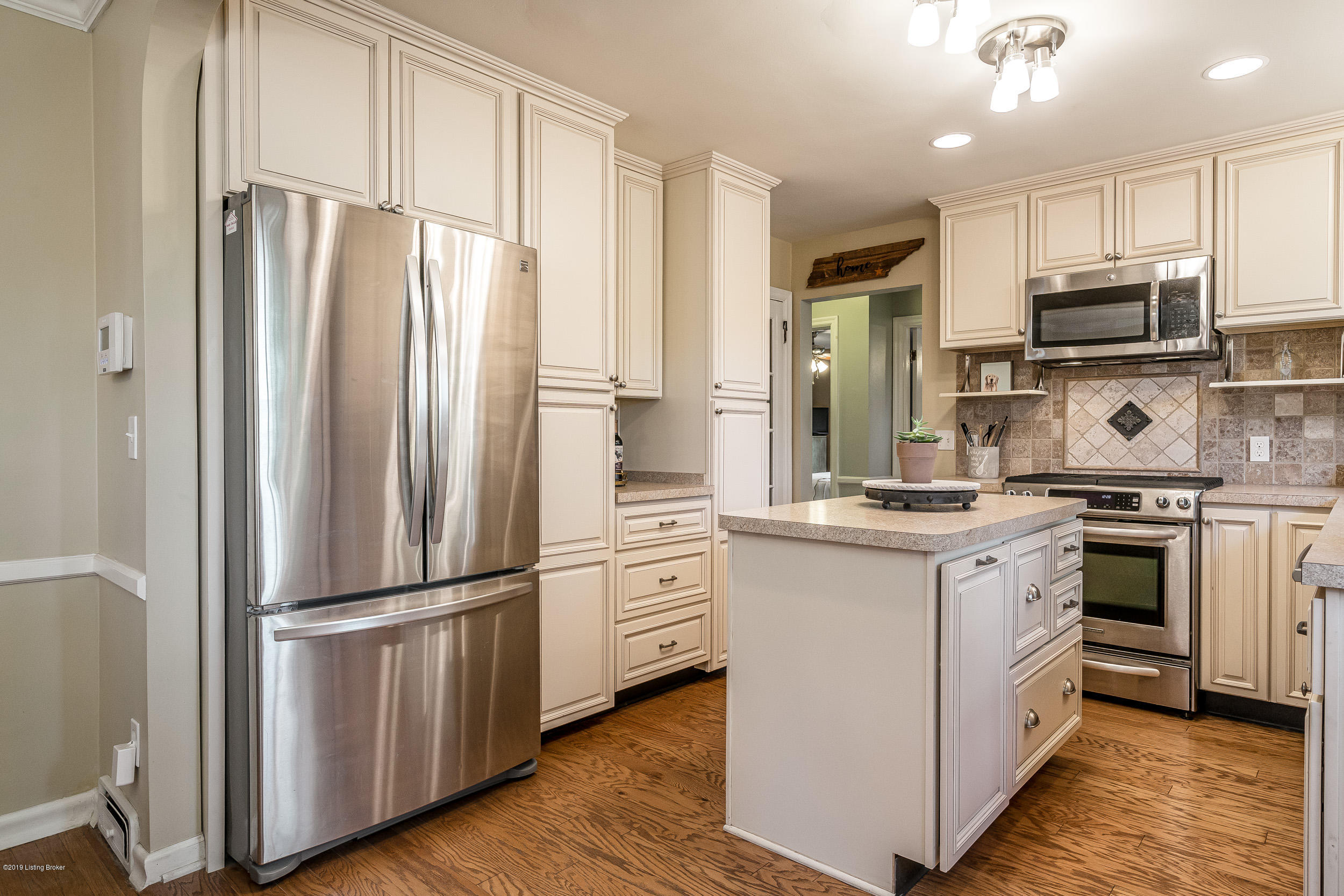 814 Stivers Road Louisville, KY 40207 - Photo 17 of 44 814 Stivers Rd-21