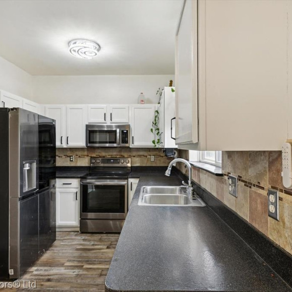 52119 Rivard Road New Baltimore, MI 48047 - Photo 12 of 35 Photo 13