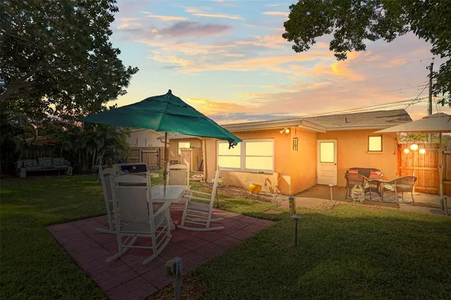 $420,000 | 1215 Lazy Lake Road East, Dunedin, FL 34698