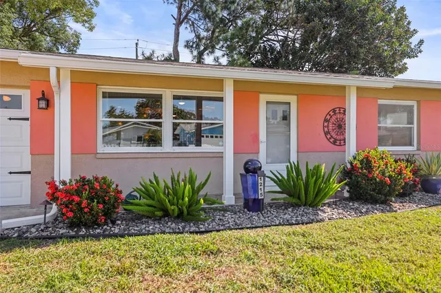 $420,000 | 1215 Lazy Lake Road East, Dunedin, FL 34698