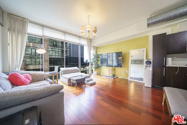 $520,000 | 1100 South Hope Street, Unit 805, Los Angeles, CA 90015