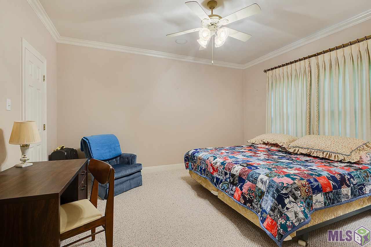10355 South Tiger Bend Road Baton Rouge, LA 70817 - Photo 12 of 24 Guest Bedroom