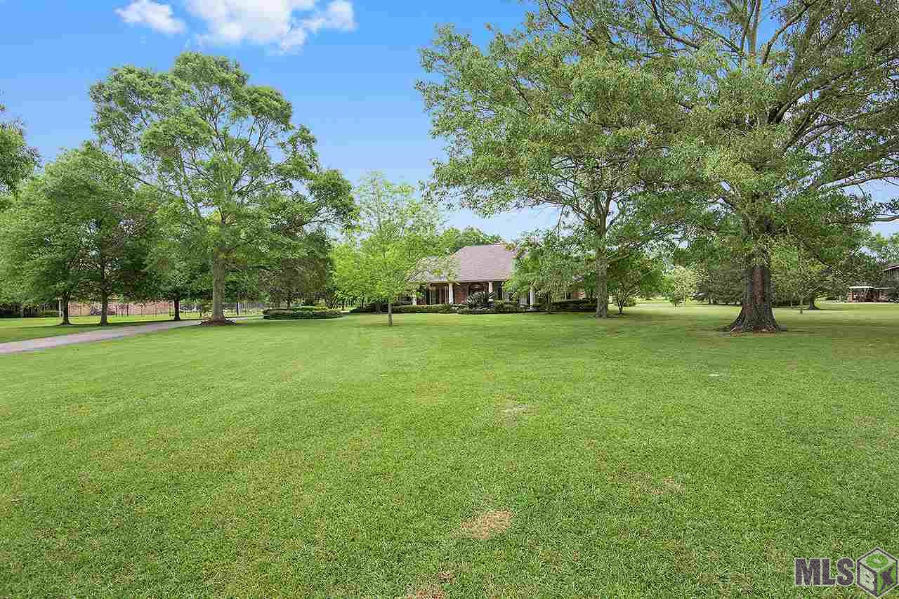 10355 South Tiger Bend Road Baton Rouge, LA 70817 - Photo 22 of 24 View of the property from S. Tiger Bend Rd.