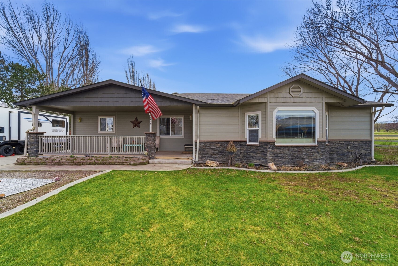 5603 Hamilton Road Benton City, WA 99320 - Photo 1 of 36 Gallery Image 1