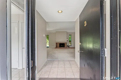 $275,000 | 471 Heritage Village, Unit B, Southbury, CT 06488
