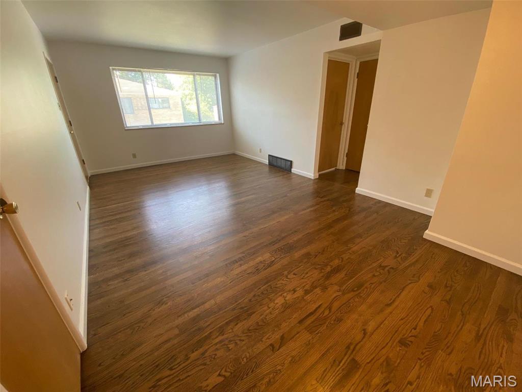 8502 Titchfield Court, Unit C St. Louis, MO 63123 - Photo 5 of 21